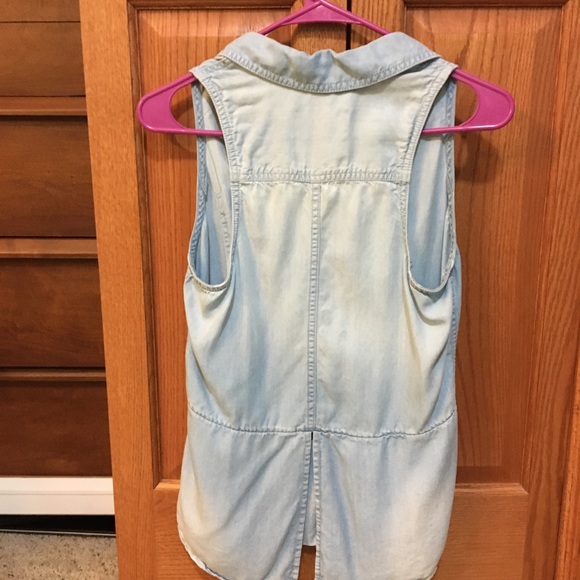 Top - Picture 2 of 2